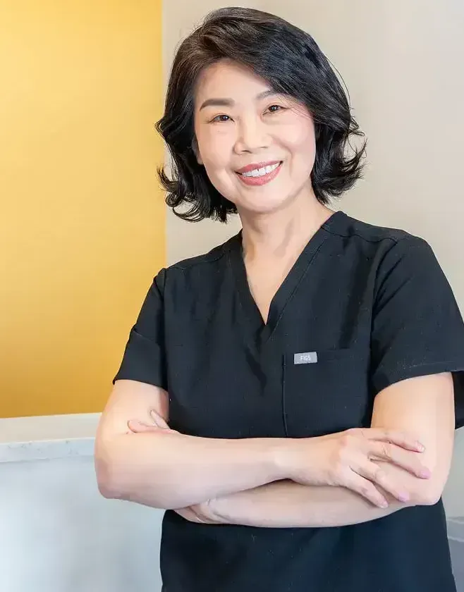 Dr. Mia M. Seo